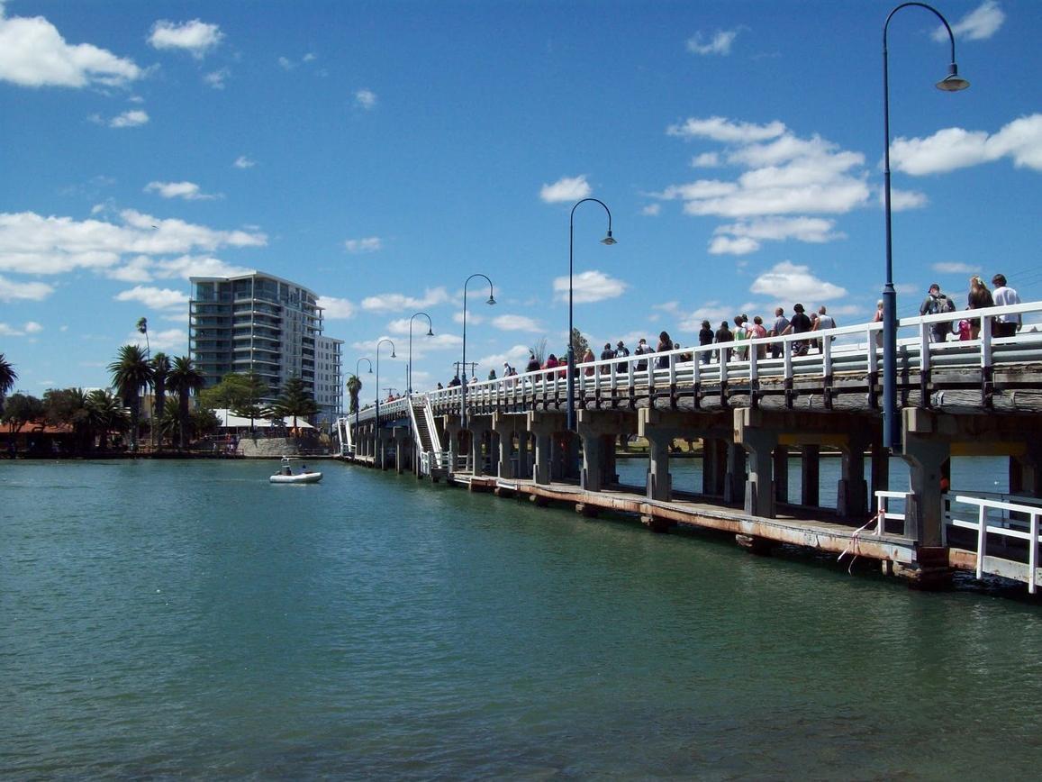 Mandurah Foreshore Motel Exterior photo