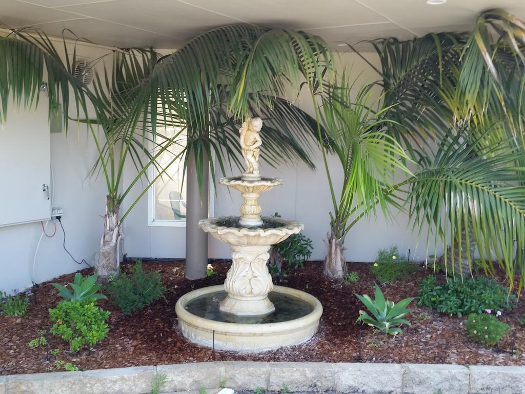 Mandurah Foreshore Motel Exterior photo